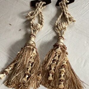 NWT set of window treatment tie backs.